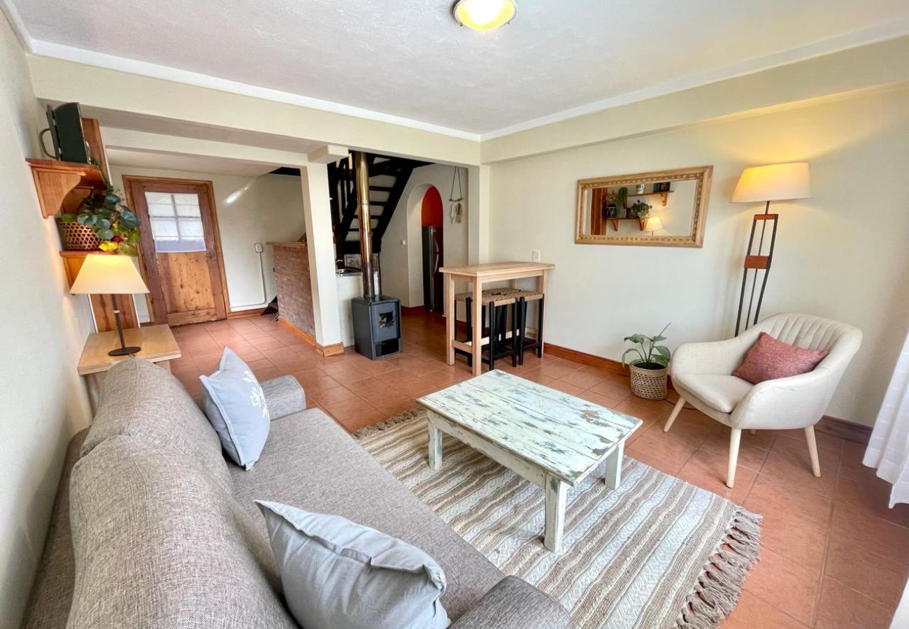 Baita a San Carlos de Bariloche - VIEW19 Cómoda casa con vista al lago y cerca del centro de Bariloche.