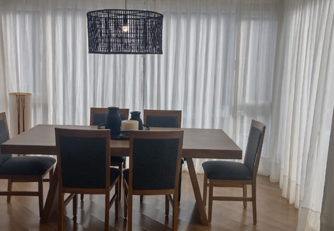 Appartamento a San Carlos de Bariloche - Cate22 Departamento con pileta y jacuzzi  en  complejo Latitud Catedral