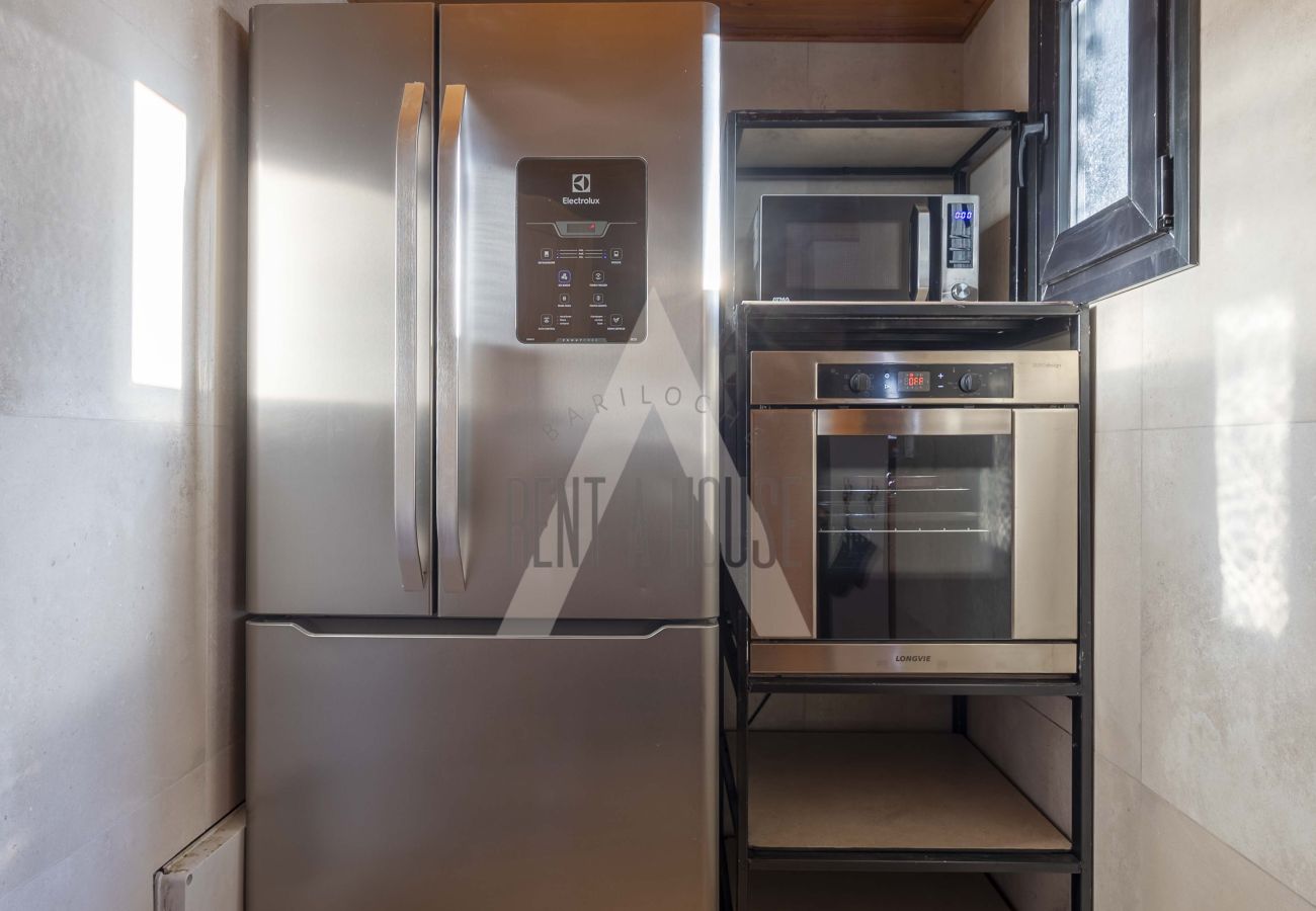 Casa a San Carlos de Bariloche - HUAPI48C | Villa exclusiva sobre el Nahuel Huapi con HOT TUBE