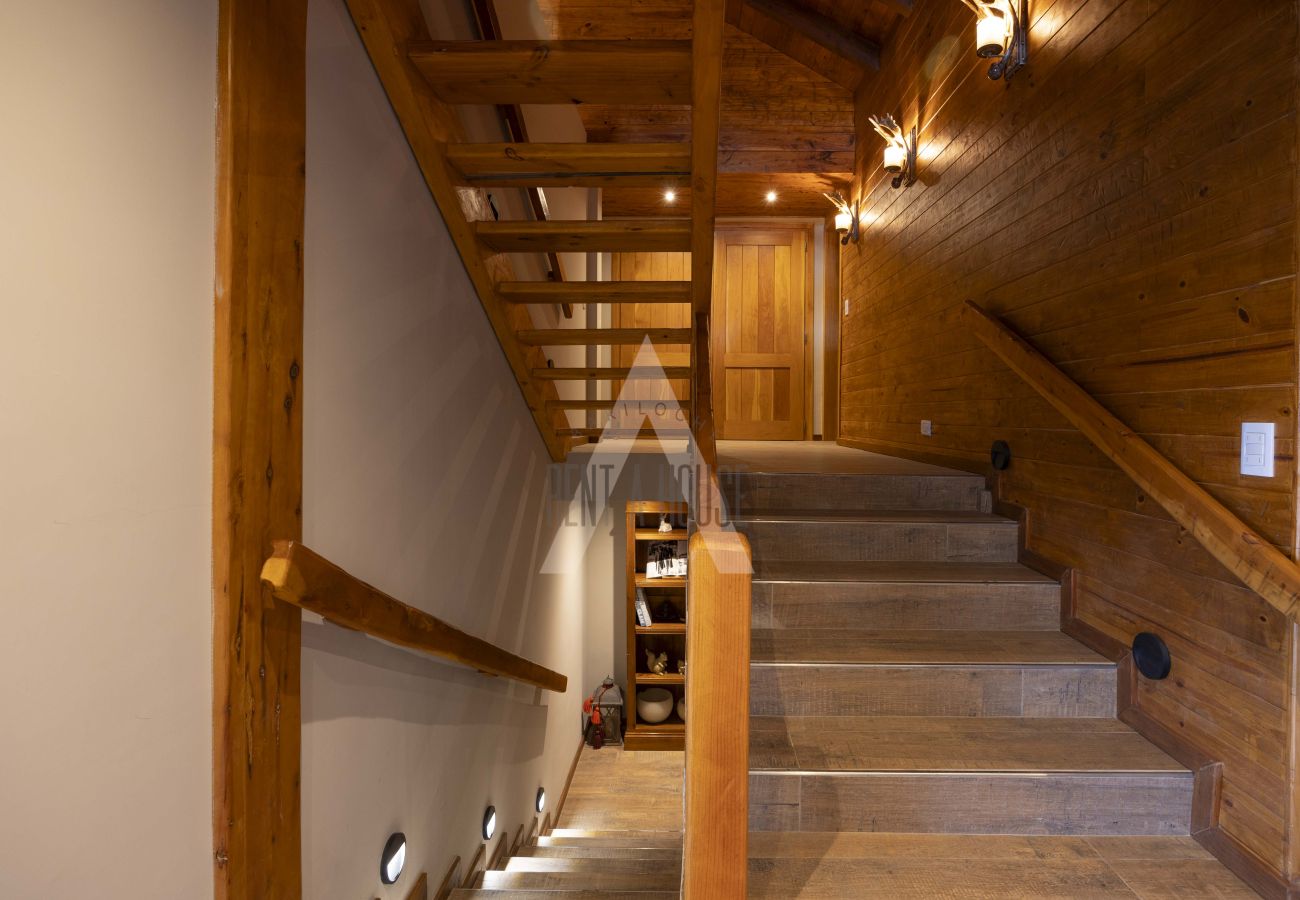 Casa a San Carlos de Bariloche - HUAPI48C | Villa exclusiva sobre el Nahuel Huapi con HOT TUBE