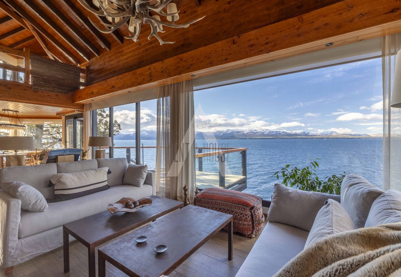 Casa a San Carlos de Bariloche - HUAPI48C | Villa exclusiva sobre el Nahuel Huapi con HOT TUBE