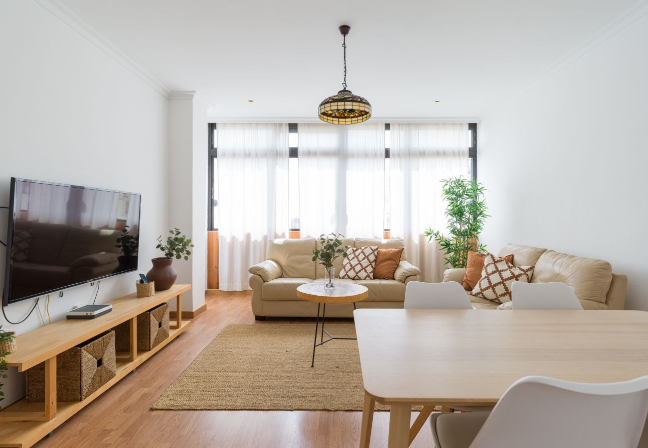 Appartamento a Las Palmas de Gran Canaria - Moderno appartamento con 3 camere da letto vicino a Triana