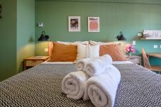 Studio a San Carlos de Bariloche - Llantén, splendido appartamento con terrazza e parcheggio. a Bariloche