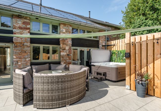 Casa a Paignton - Woodpeckers - Stylish luxury property with hot tub Casa a Paignton - Woodpeckers - Stylish luxury property with hot tub