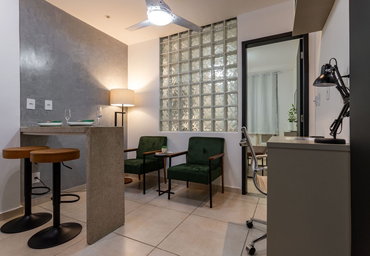 Appartamento a Rio de Janeiro - Em frente ao metrô e 8 minutos da praia | SF228