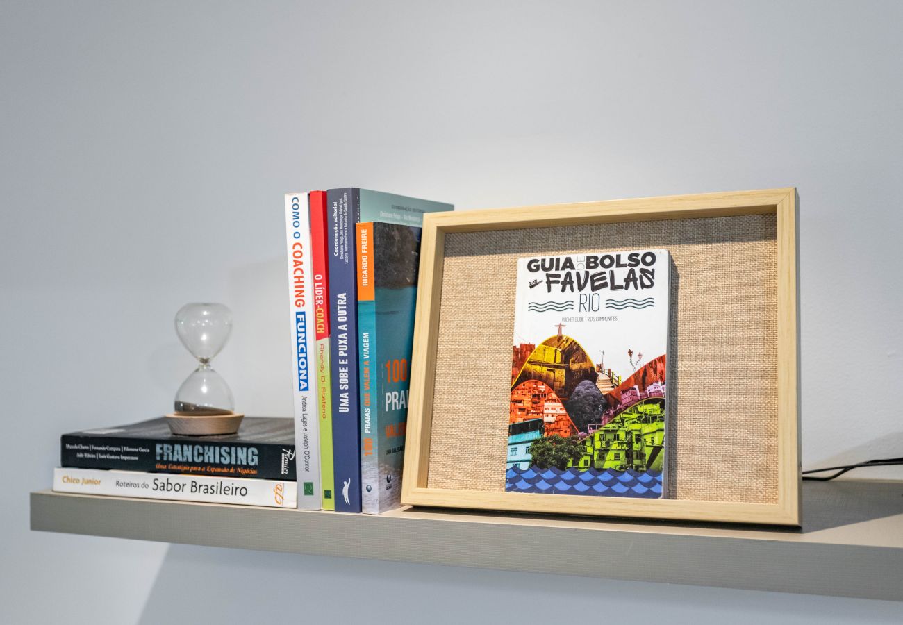 Appartamento a Rio de Janeiro - Em frente ao metrô e 8 minutos da praia | SF228