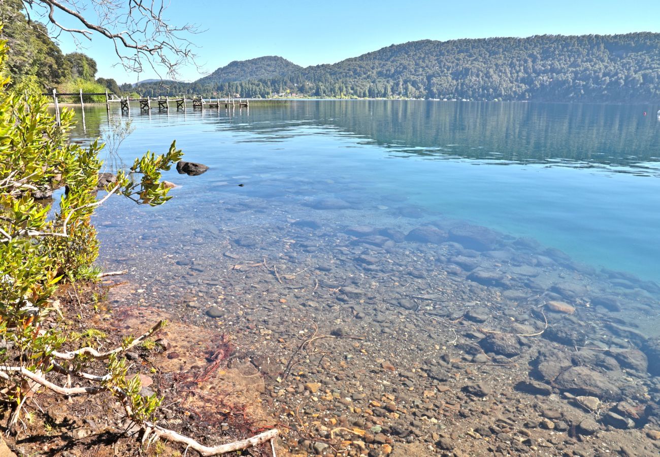 Casa a San Carlos de Bariloche - HUAPI49 Refugio patagonico sobre el lago