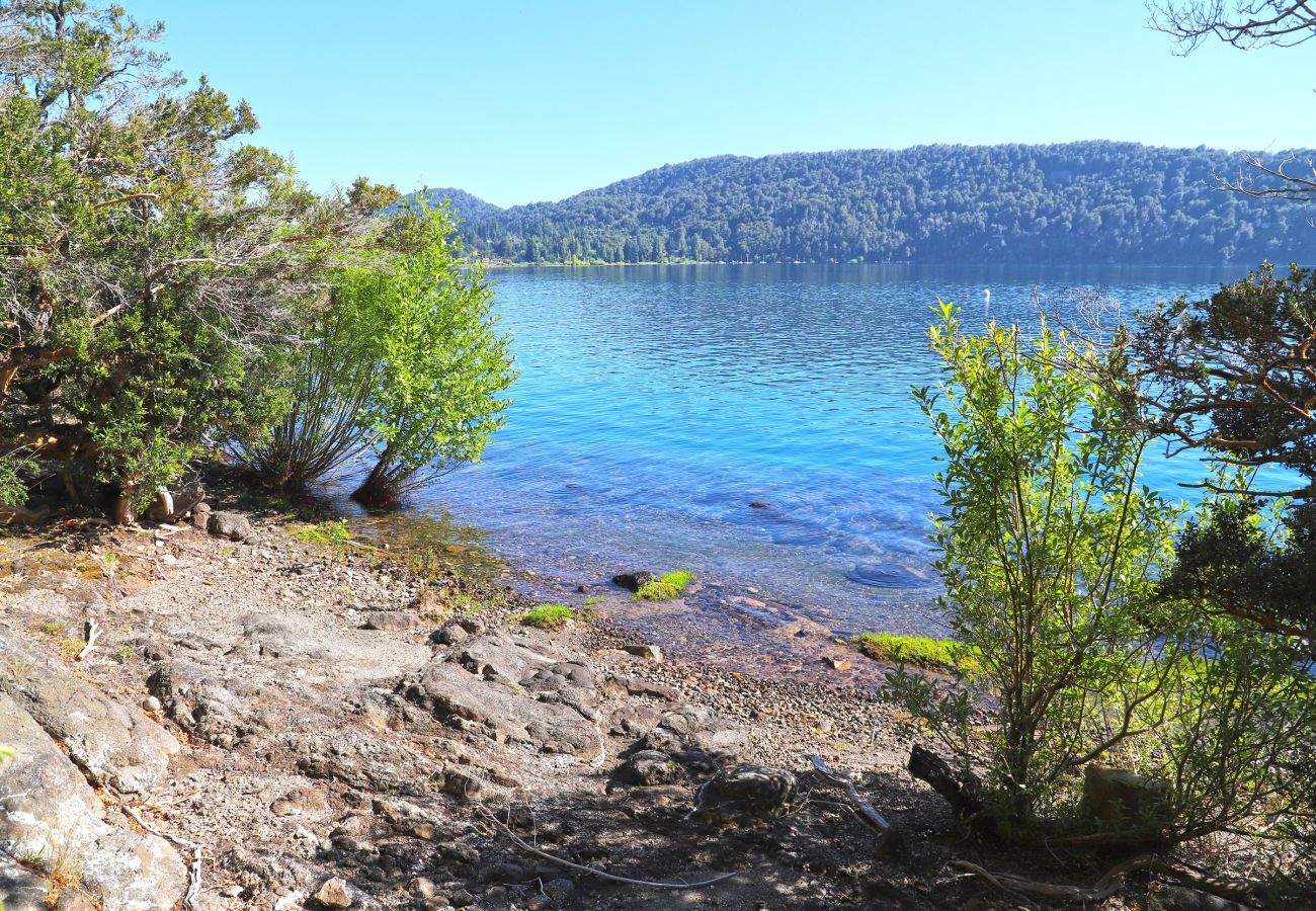 Casa a San Carlos de Bariloche - HUAPI49 Refugio patagonico sobre el lago
