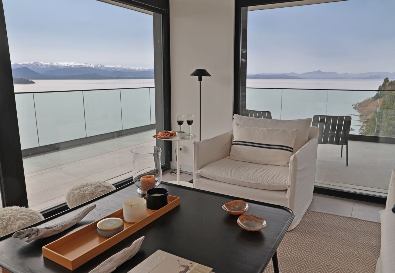 Appartamento a San Carlos de Bariloche - HUAPI43C Departamento de lujo sobre el lago Nahuel Huapi en moderno complejo
