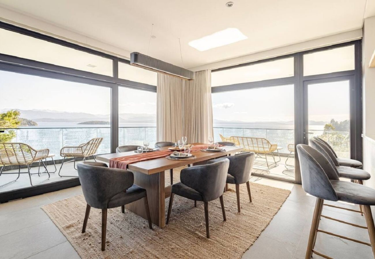 Appartamento a San Carlos de Bariloche - HUAPI50 – Jacuzzi, Pileta y Vista al Lago