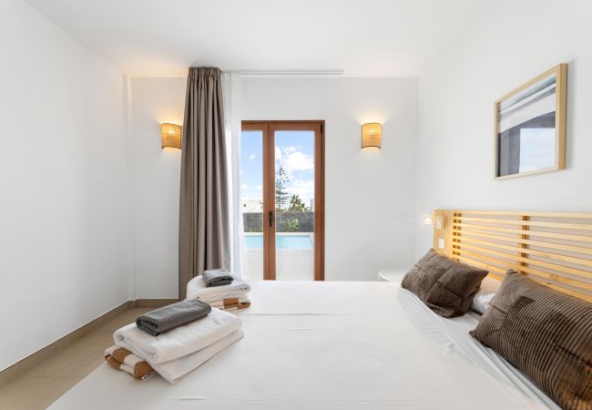 Villa a Playa Blanca - Villa Famara - Altos de Lanzarote Villa a Playa Blanca - Villa Famara - Altos de Lanzarote