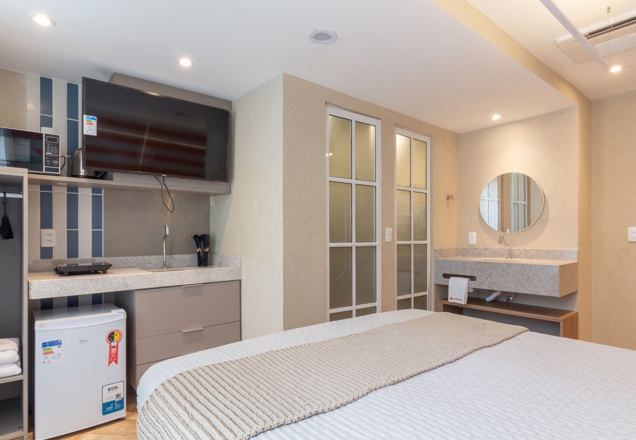 Appartamento a Rio de Janeiro - Refúgio a Poucos Passos de Praia de Copacabana | Q8