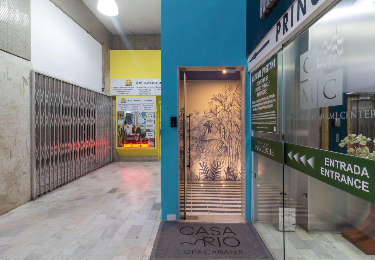 Appartamento a Rio de Janeiro - Refúgio a Poucos Passos de Praia de Copacabana | Q8