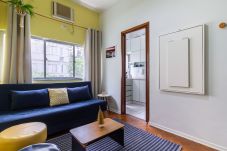 Appartamento a Rio de Janeiro - Apartamento em Copacabana a 9 minutos da Praia | STC202