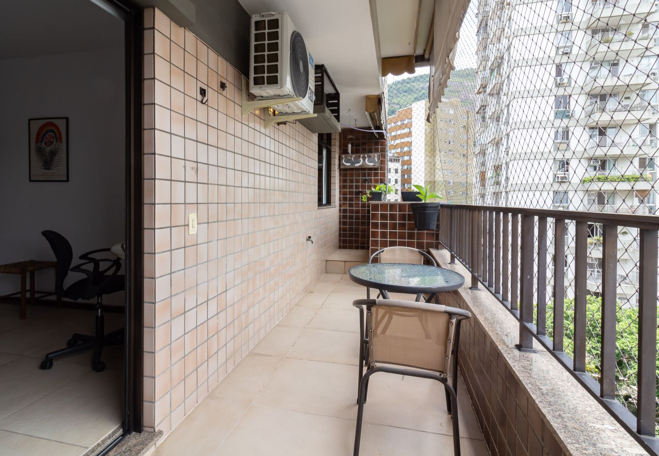 Appartamento a Rio de Janeiro - Conforto e Tranquilidade no Humaitá | M404