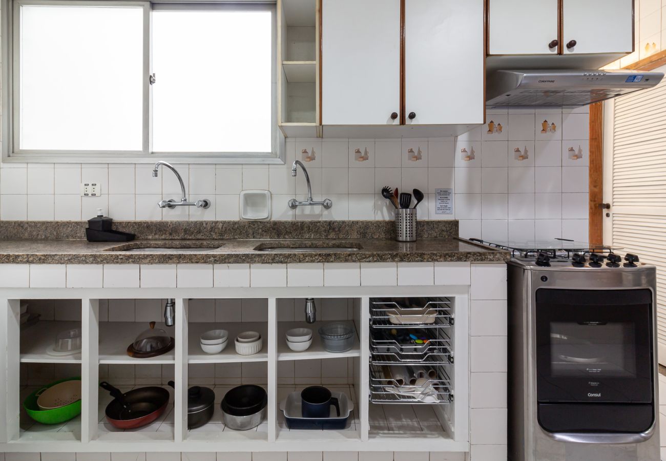 Appartamento a Rio de Janeiro - Conforto e Tranquilidade no Humaitá | M404