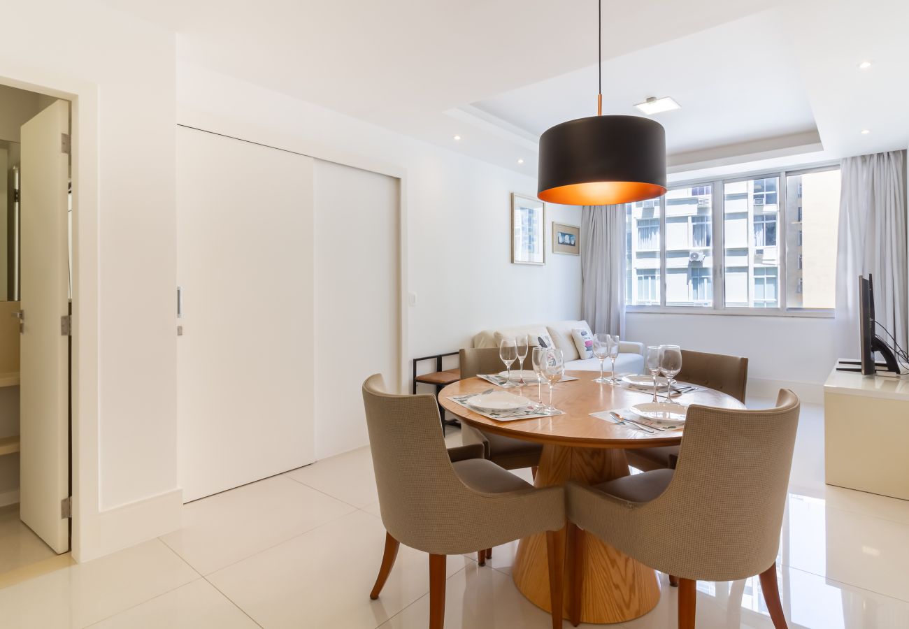 Appartamento a Rio de Janeiro - Apartamento em Copacabana a 3 minutos da Praia | NSC602