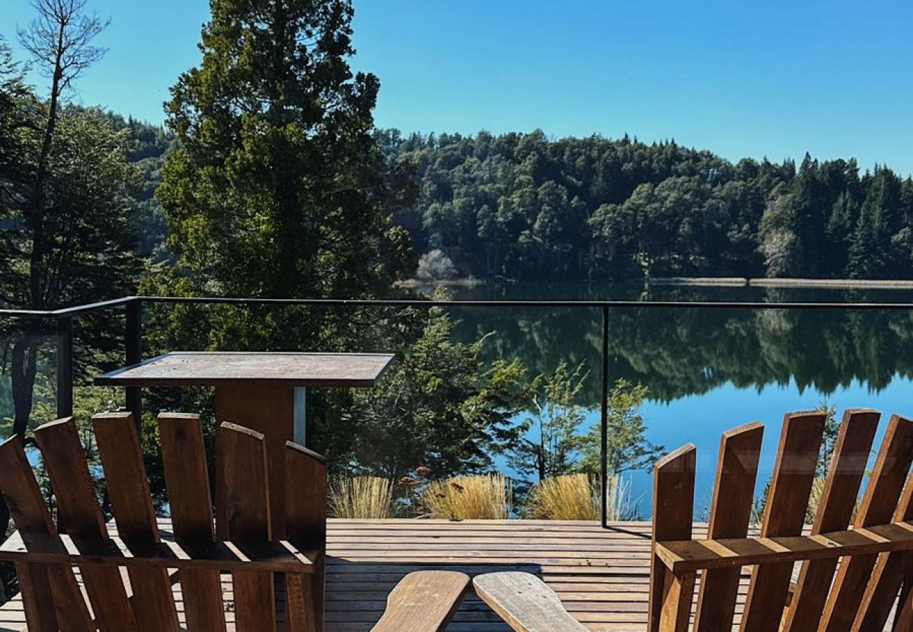 Casa a San Carlos de Bariloche - TREBOL04 CANCHERÍSIMA CASA RECIENTEMENTE REFACCIONADA SOBRE LAGUNA EL TRÉBOL