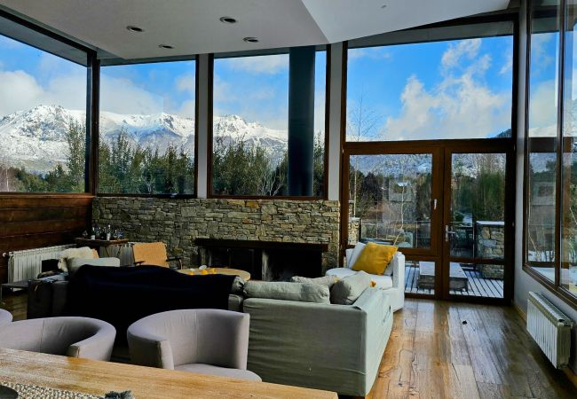 Casa a San Carlos de Bariloche - ARE46 Espectacular Casa en la Cancha de Golf – Arelauquen, Bariloche, Patagonia