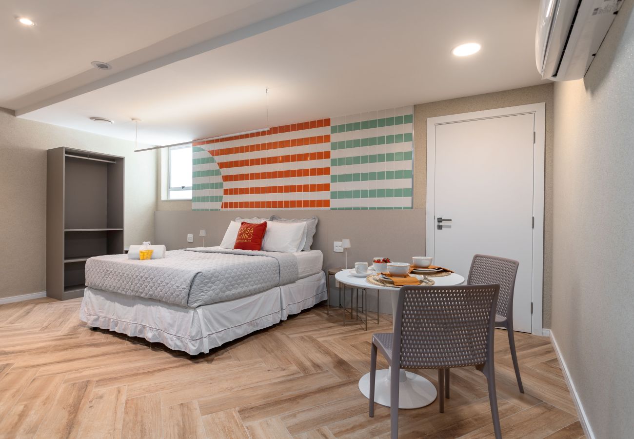 Appartamento a Rio de Janeiro - Charmoso Est&amp;uacute;dio a Poucos Passos da Praia | CNJ Q6