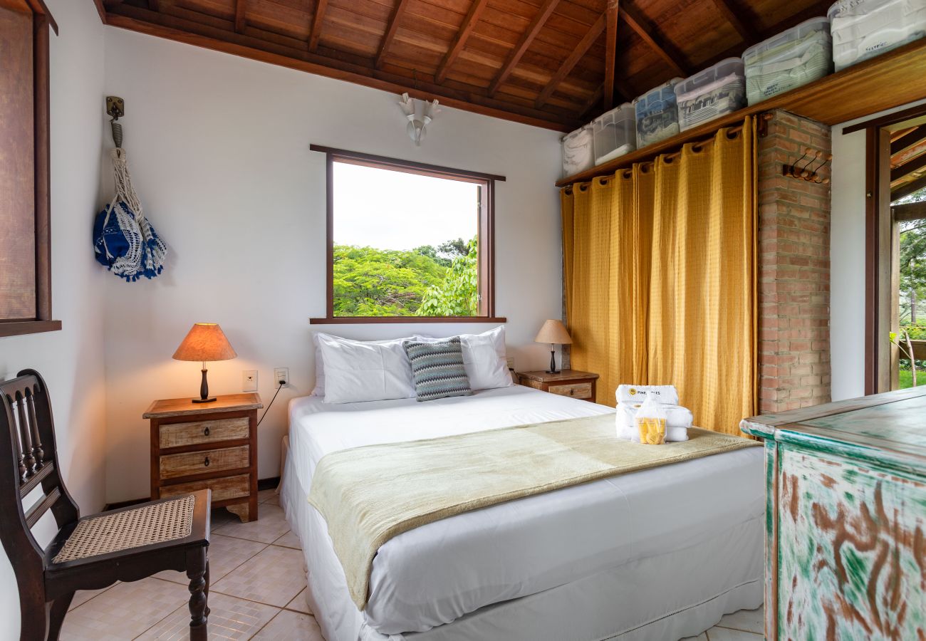 Casa a Miguel Pereira - Refúgio Perfeito em Miguel Pereira | AND61