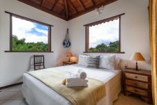 Casa a Miguel Pereira - Refúgio Perfeito em Miguel Pereira | AND61