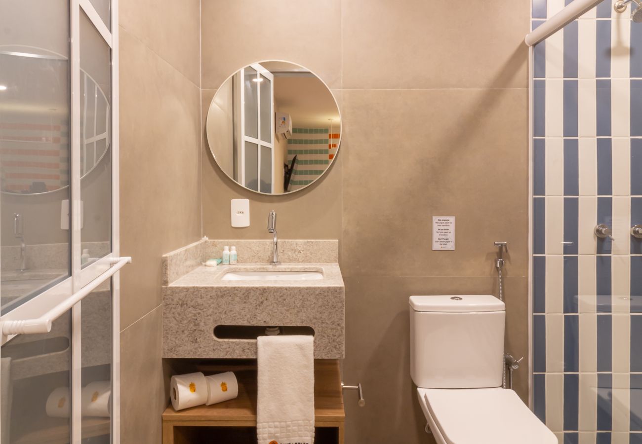 Appartamento a Rio de Janeiro - Refúgio a Poucos Passos de Praia de Copacabana | Q15