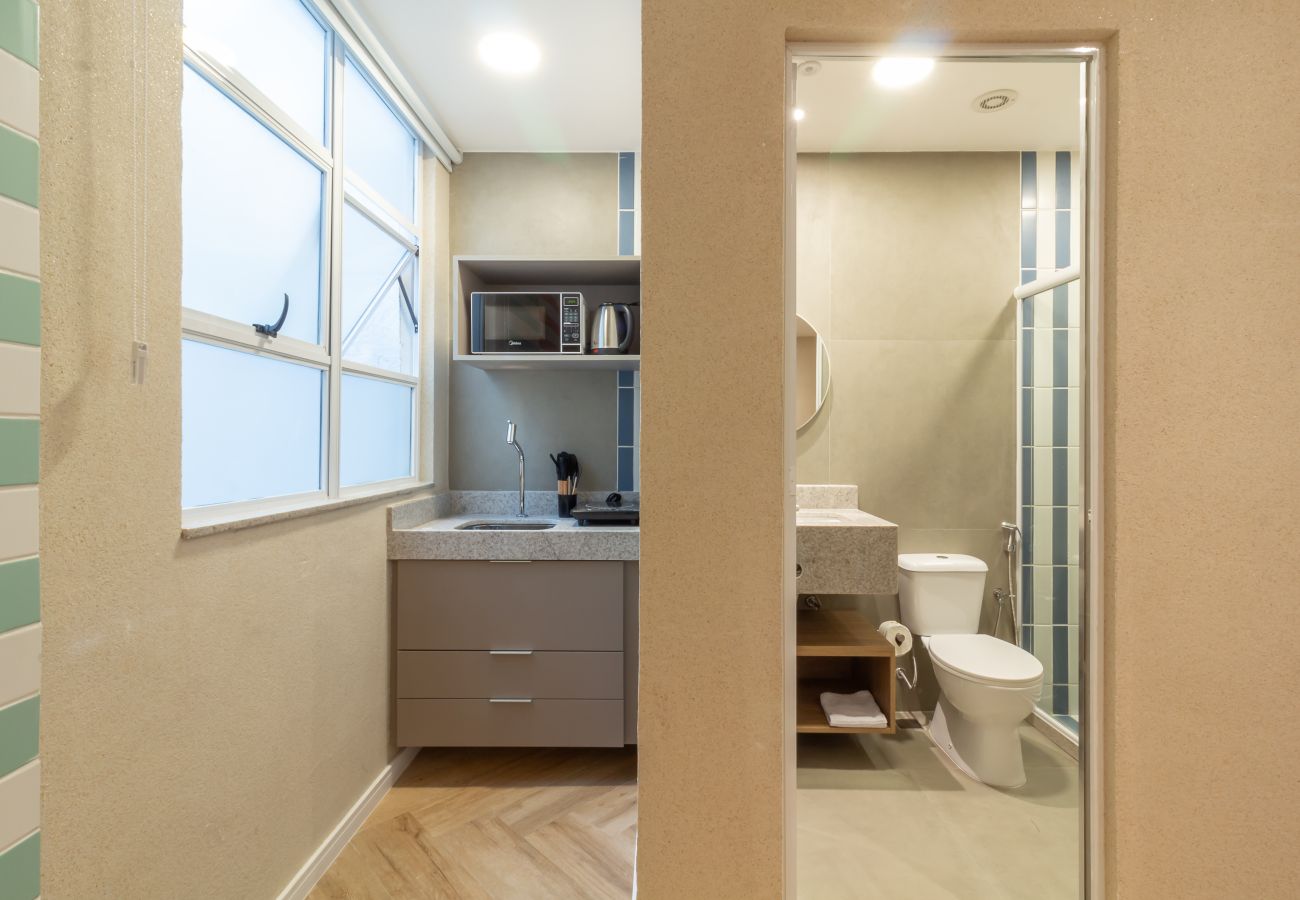 Appartamento a Rio de Janeiro - Acolhedor a Poucos Passos de Praia de Copacabana | Q14