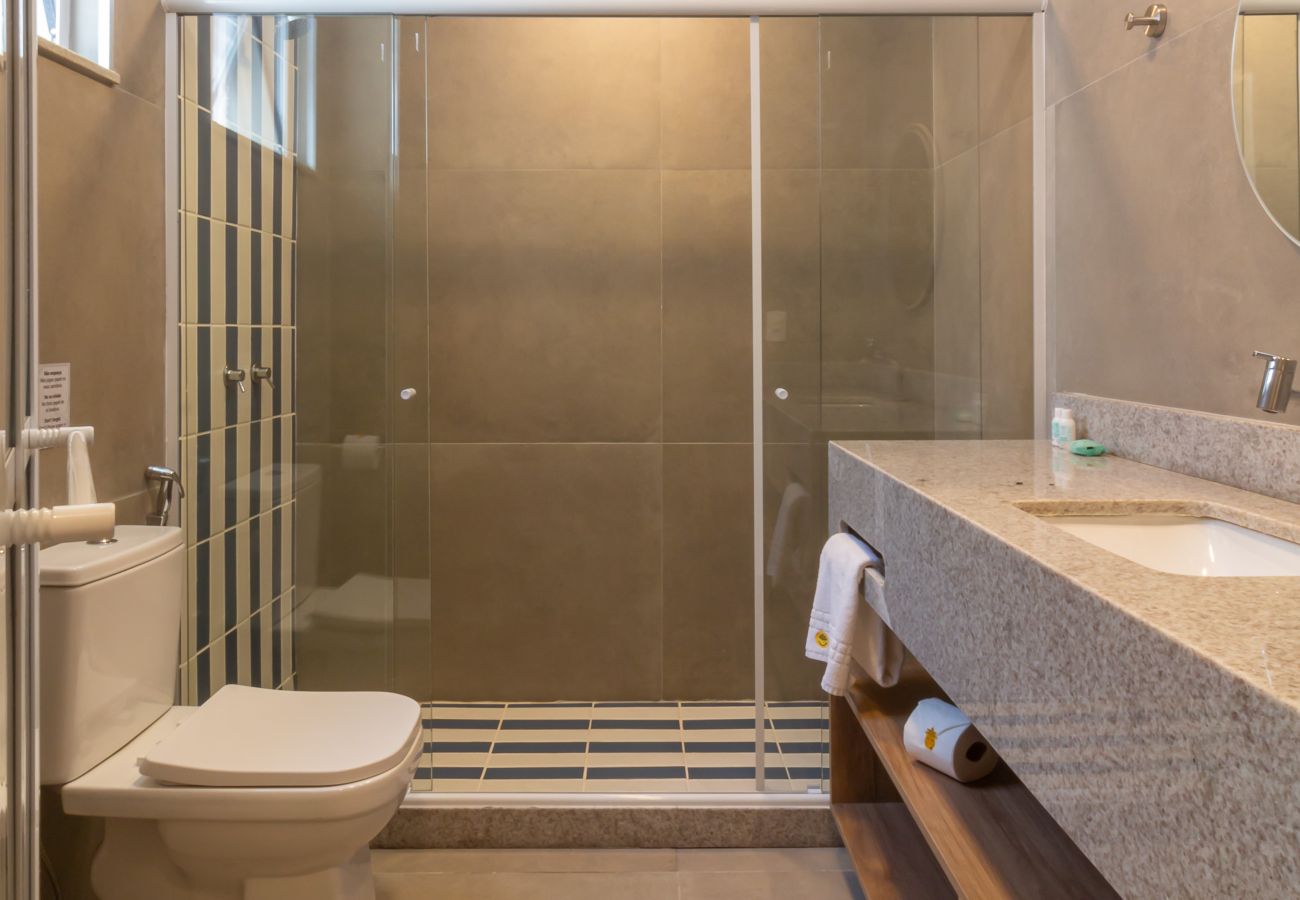 Appartamento a Rio de Janeiro - Acolhedor a Poucos Passos de Praia de Copacabana | Q24