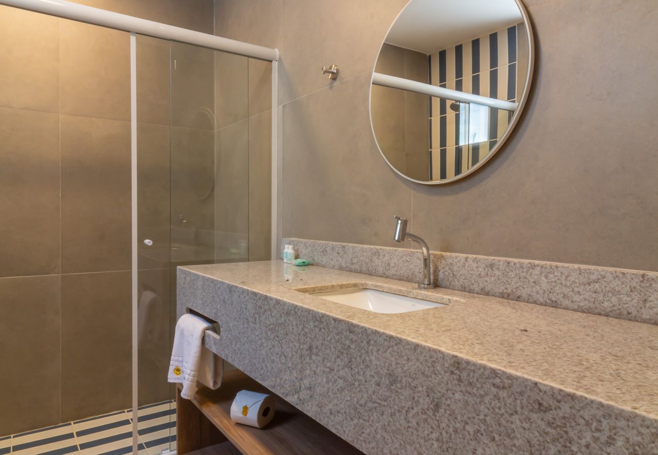 Appartamento a Rio de Janeiro - Acolhedor a Poucos Passos de Praia de Copacabana | Q24