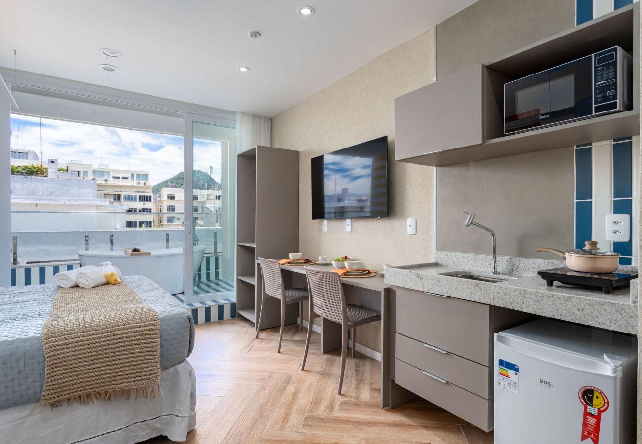 Appartamento a Rio de Janeiro - Vista para o Mar e Varanda com Banheira | Q11