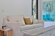 Casa a San Carlos de Bariloche - CAS04 Nueva y cómoda casa de diseño ubicada en tranquilo barrio privado a 6 km del centro
