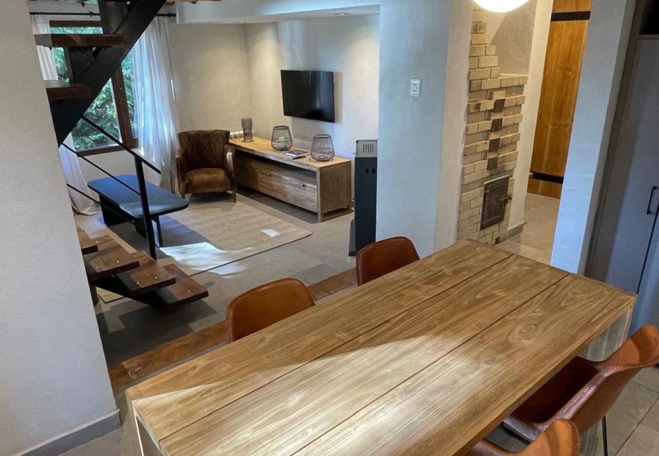 Baita a San Carlos de Bariloche - more31 cabaña de ensueño en una bahia divina con costa de lago