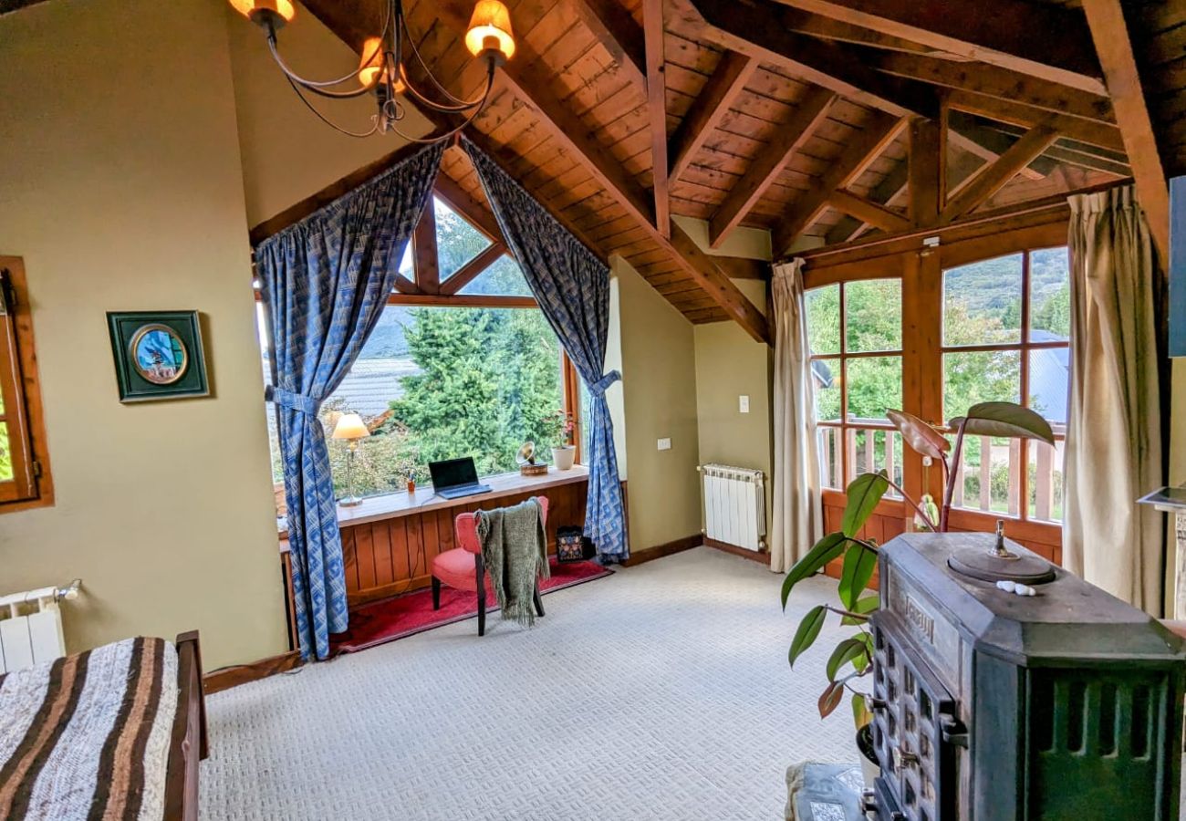 Casa a San Carlos de Bariloche - Cate02 Divina casa ubicada en la base del cerro Catedral.