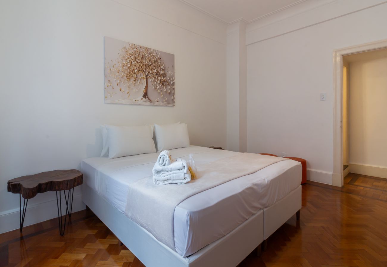 Appartamento a Rio de Janeiro - Espaço e Conforto em Copacabana | D405