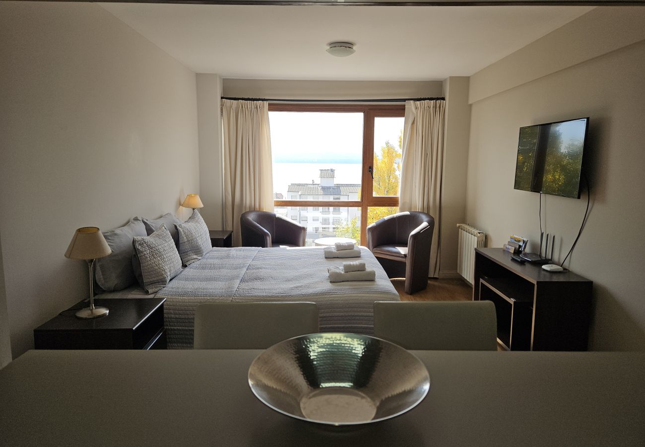 Studio a San Carlos de Bariloche - Terrazas del Lago I F con vista sul lago Nahuel Huapi