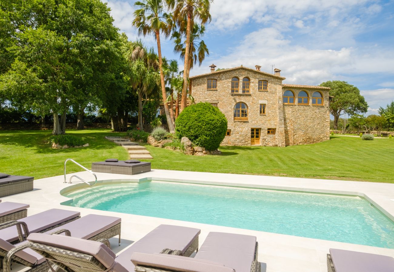 Villa a Besalú - Villa Masía del Silencio