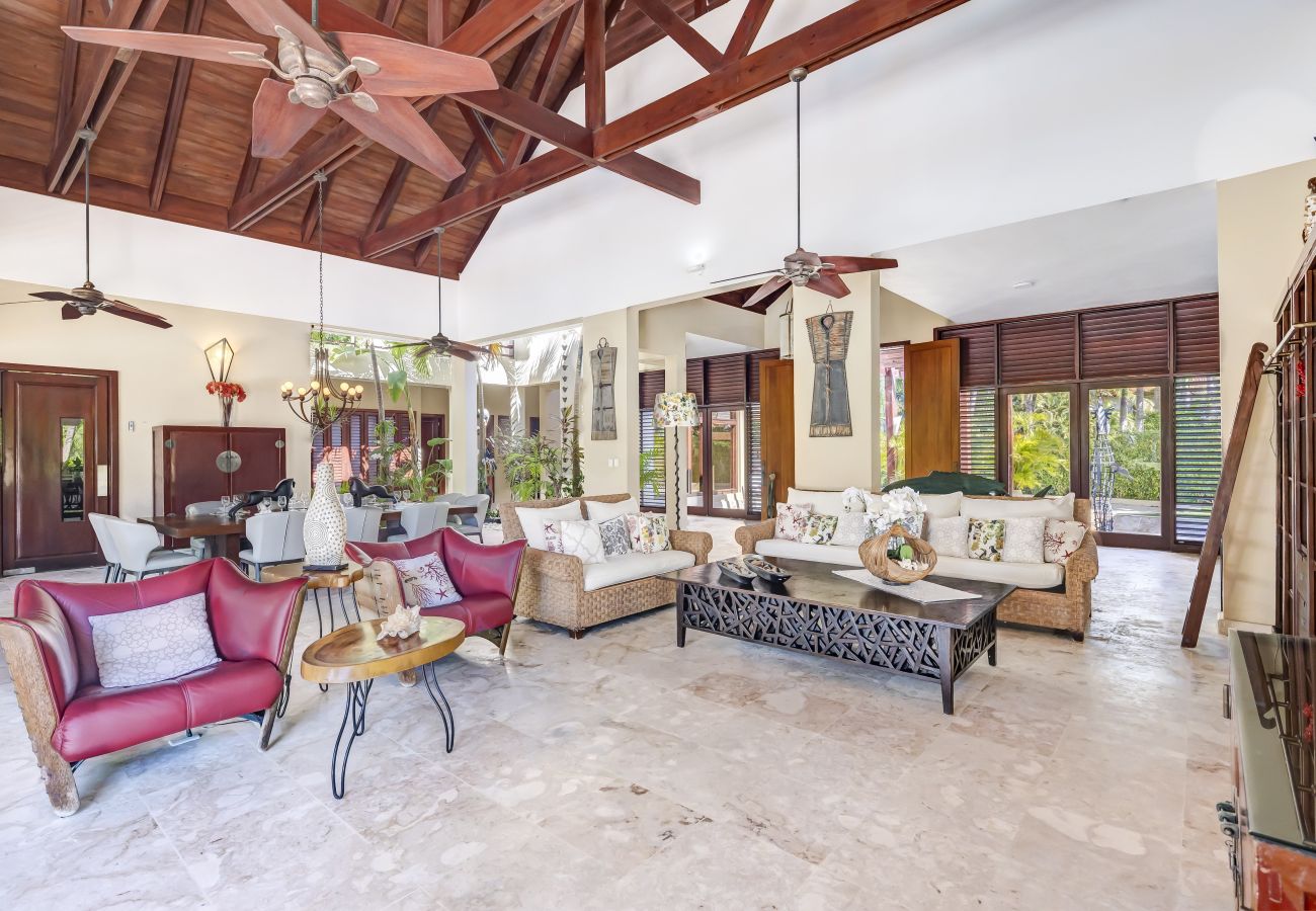 Villa a Punta Cana - Villa Caballet - A tropical Oasis With Golf Course Views 