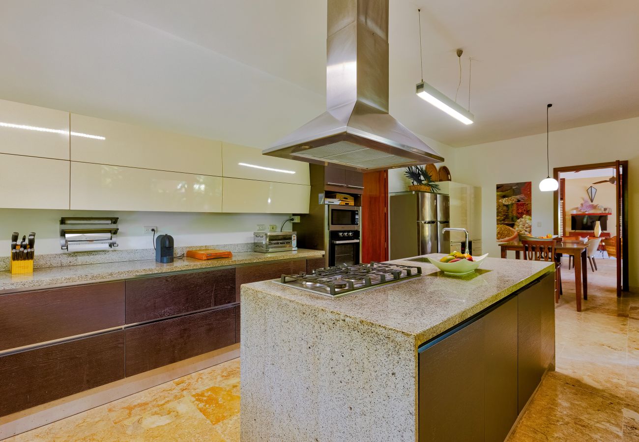 Villa a Punta Cana - Villa Caballet - A tropical Oasis With Golf Course Views 