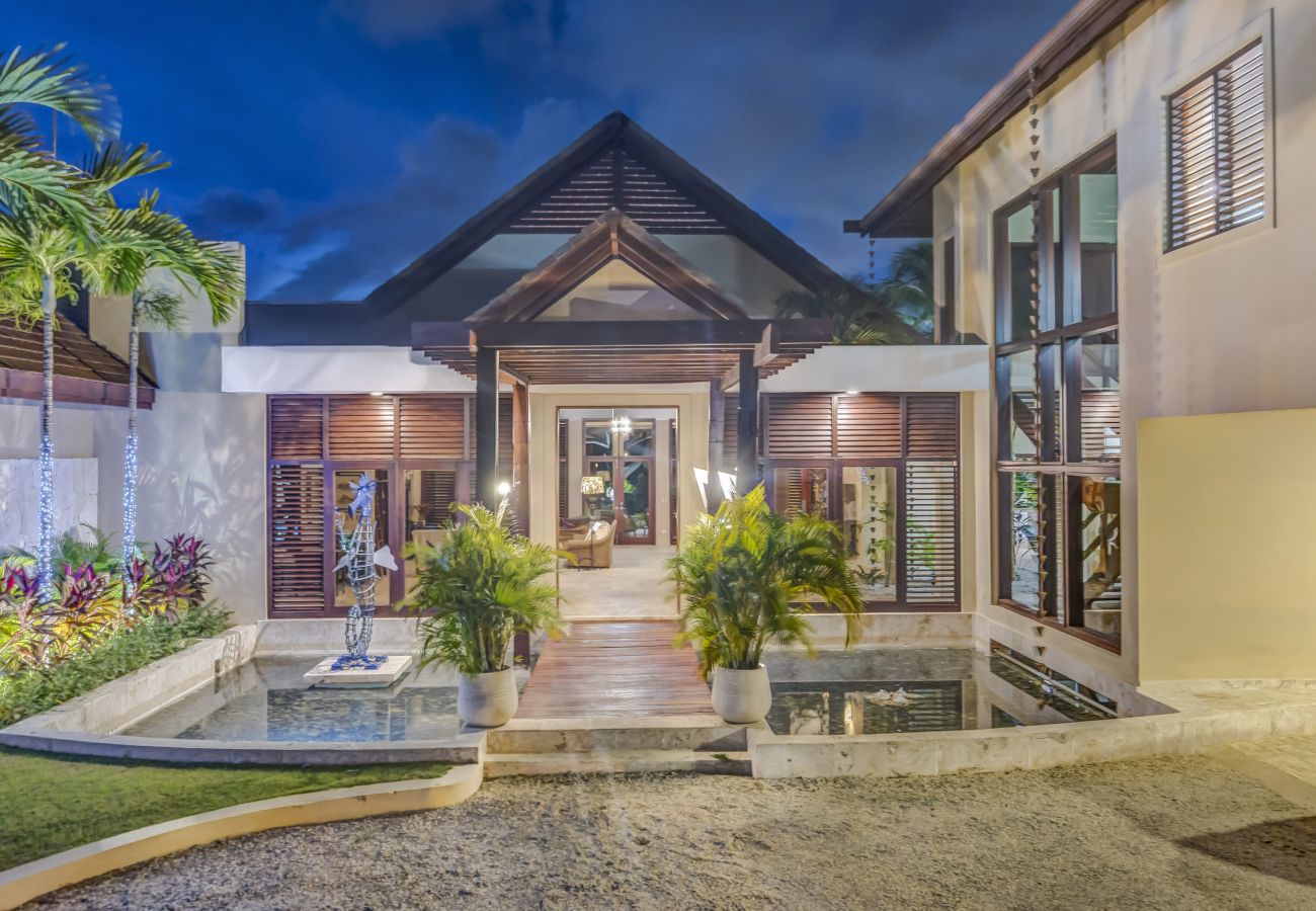 Villa a Punta Cana - Villa Caballet - A tropical Oasis With Golf Course Views 