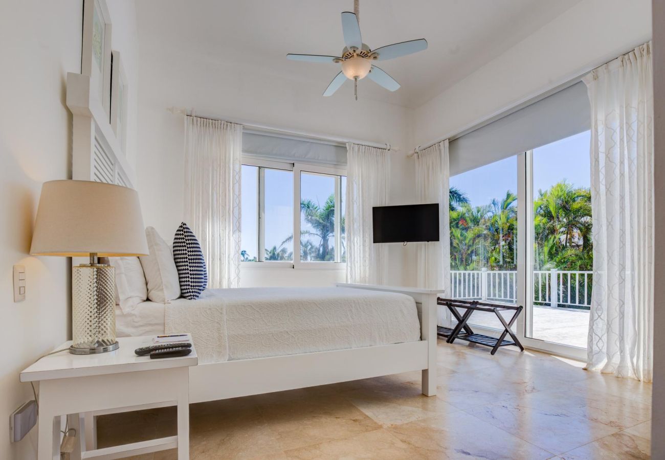 Villa a Punta Cana - Villa Good Vibes - Golf & Partial Ocean View 