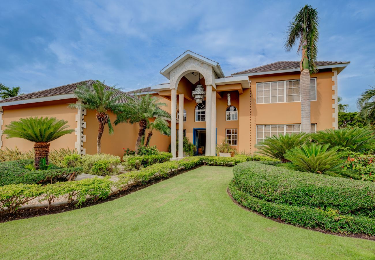 Villa a Punta Cana - Tortuga C33 - Exquisite Folf View Villa 