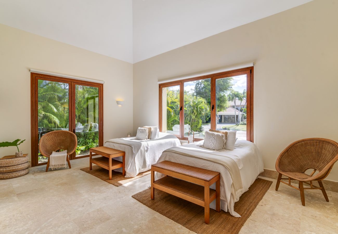 Villa a Punta Cana - Tortuga C41 - Colonial - Style Villa With Golf View