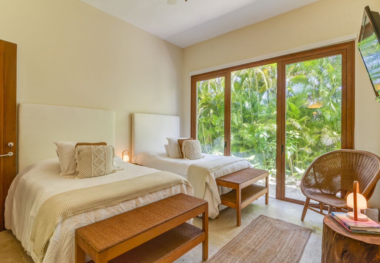 Villa a Punta Cana - Tortuga C41 - Colonial - Style Villa With Golf View