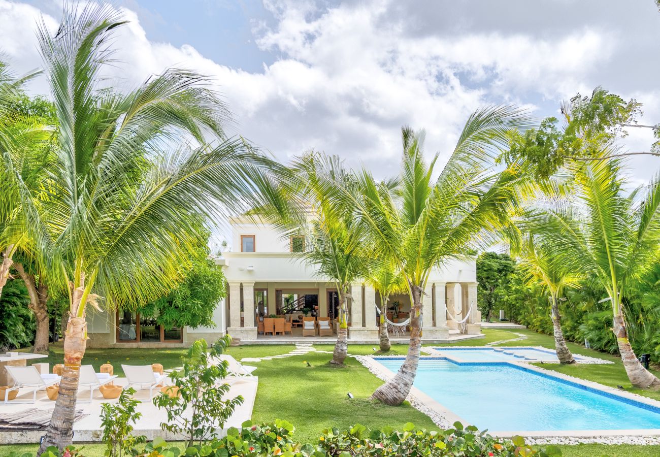 Villa a Punta Cana - Tortuga C41 - Colonial - Style Villa With Golf View
