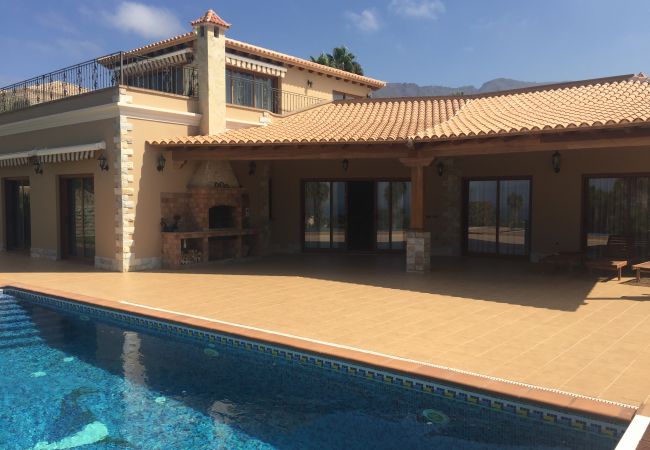 Villa en Costa Adeje - SAMARIN (VENTA) Villa en Costa Adeje - SAMARIN (VENTA)